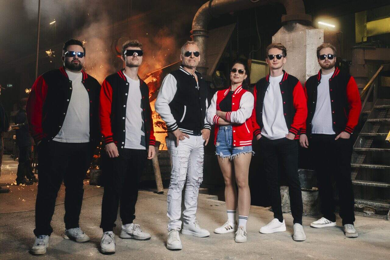 STRIKE Liveband – energetischer Auftritt auf der Bühne