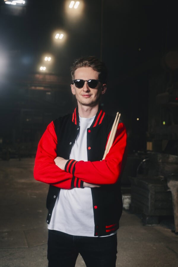 Viktor – Schlagzeuger der STRIKE Band NRW